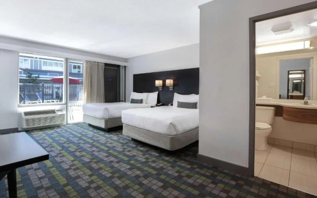 Victoria Airport/Sidney Travelodge