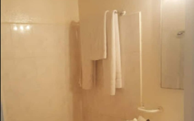 Retaj Moroni Hotel