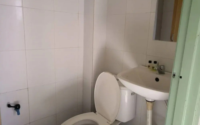 OYO 90131 Zayyan Hotel