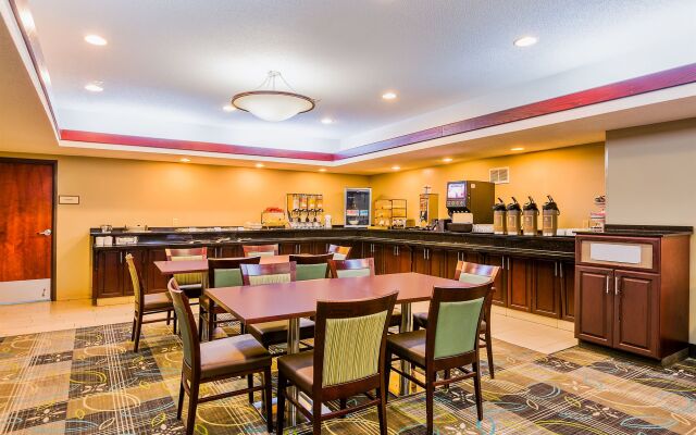 Staybridge Suites Cedar Rapids North by IHG