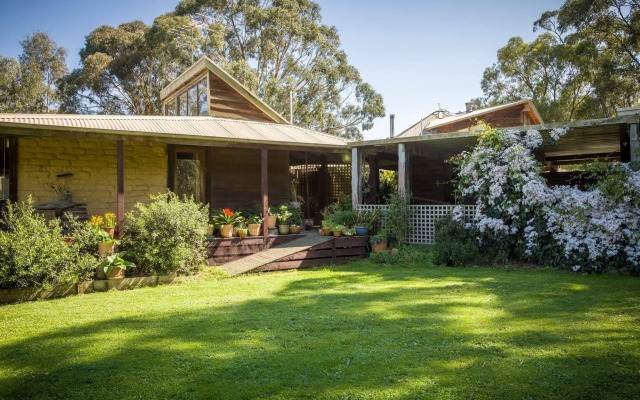 The Burrow At Wombat Bend