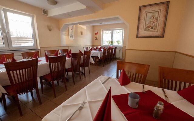 Schnitzelhaus und Pension Stadt Rosbach