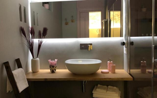 Nenetta Rooms & Suites