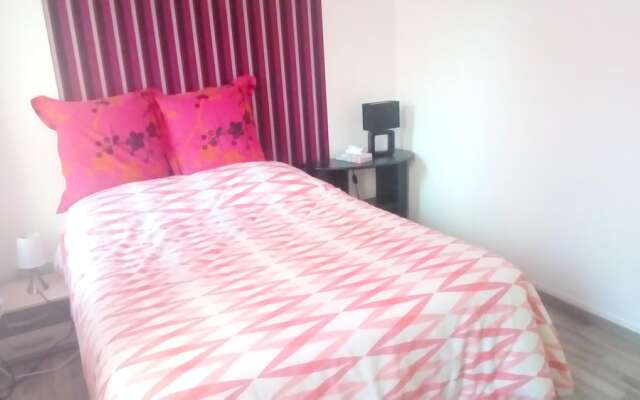Apartment With one Bedroom in Provins, With Wifi