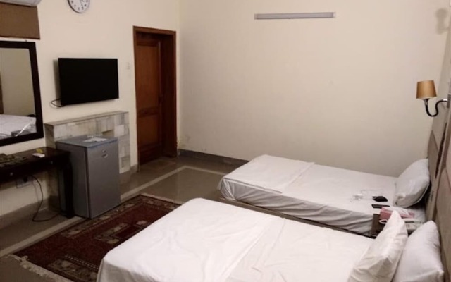 M M Palace Guest House Peshawar