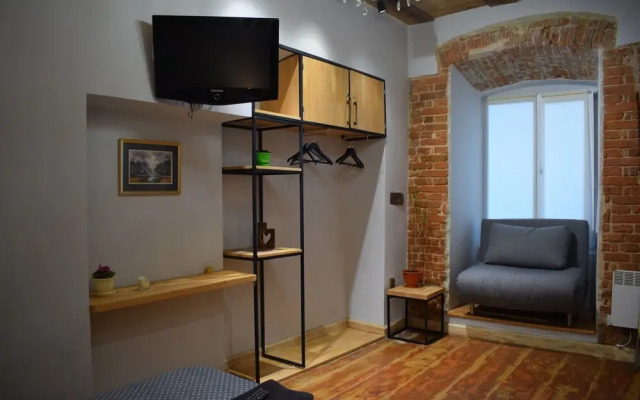 Loft style Apartment on Virmenska 13