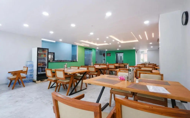 Hotel RR Residency