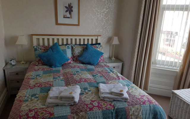 New Bond Hotel