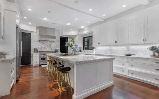 Spanish Villa - Stunning Coldwater Canyon Villa With Pool and Views