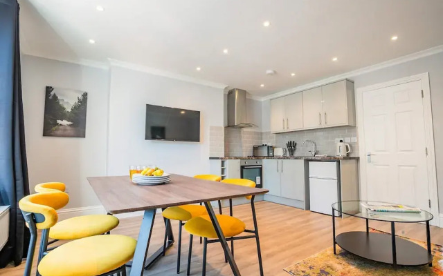 Host Stay Bridge Street Penthouse Apartment