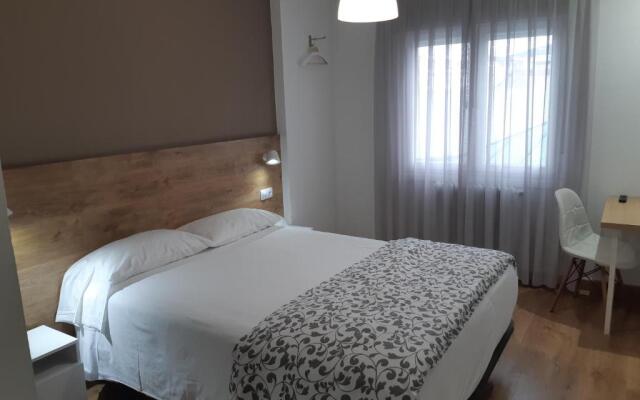 Hostal Restaurante Lugano