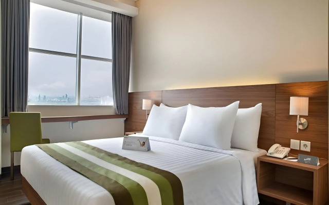 Grand Whiz Hotel Poins Simatupang Jakarta