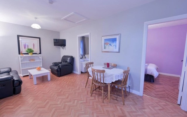 10mindrivecliffsofmoher-cozy2br-parking-wifi