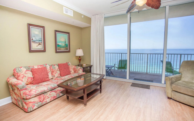 Tidewater 1711 229609 by RedAwning