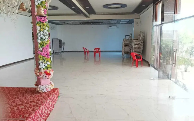Hotel Atharv By GRB