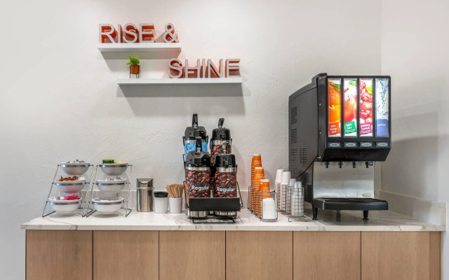 Comfort Inn & Suites Madison East Interstate I-90