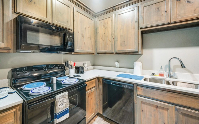 Close to Lakes & Museums: Bonham Vacation Rental