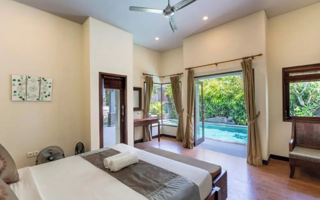 Senang Villa by Betterplace