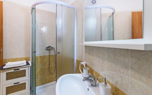 Amazing Home in Novigrad With Wifi and 1 Bedrooms