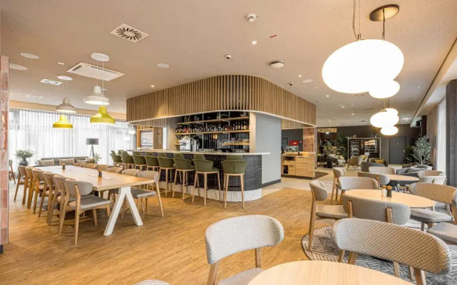 Radisson Hotel Leipzig - Hotel in Leipzig - Photo 2