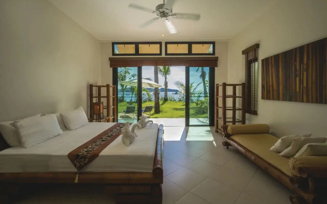 Luxury Private Beachfront Haileng Villa