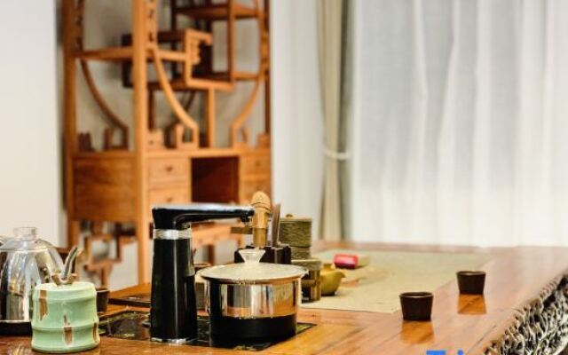 Wuyuan Hexin Homestay (Administrative Service Center)