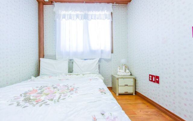 Geoje Sky Terrace Pension