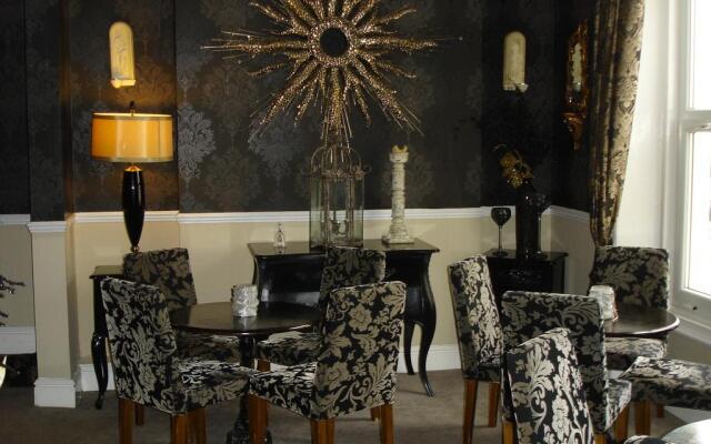 The Manor Hotel