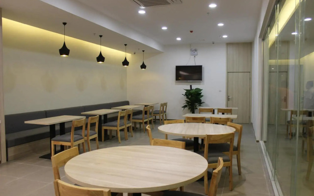 Hanting Hotel (Ji'nan Dikou Road)