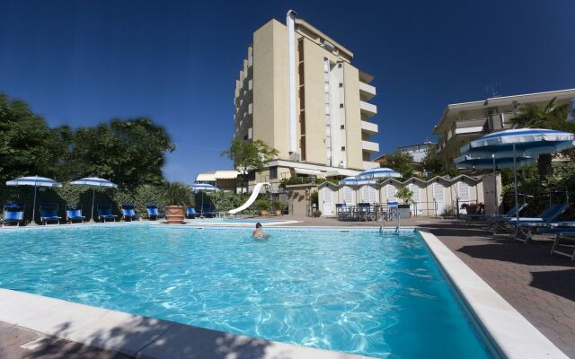 COLORADO Hotel snc by Prandolini Floria & C