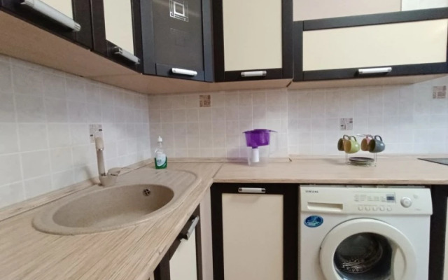 EasyRent Революционная,7