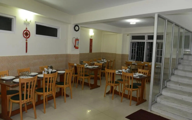 Hotel Renam