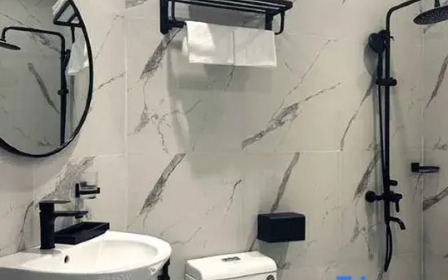 Lion 9 Hotel
