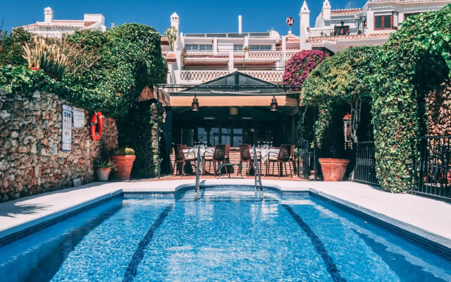 Hotel Carabeo
