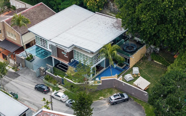 Spacious Pool Villa Tmn Emas Ukay Ampang