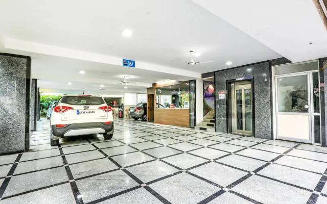 Fabhotel Rr Grand