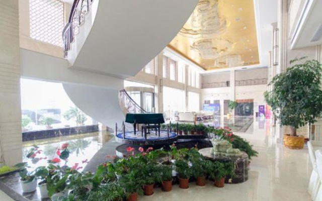 Zhushan International Hotel – Outside – Shiyan
