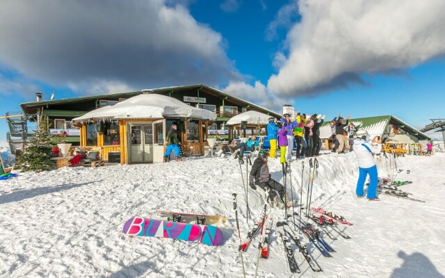 Cavalese few min From ski a19