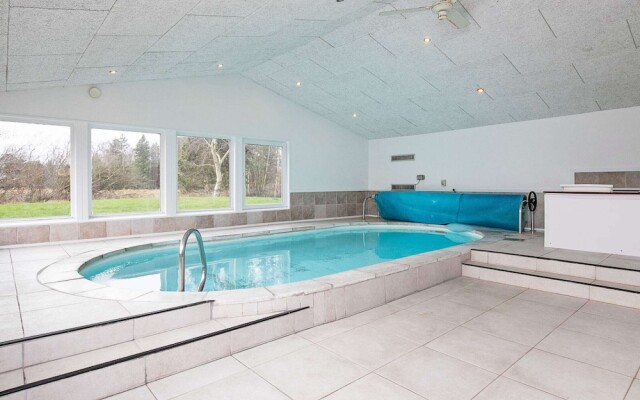 15 Person Holiday Home in Hals-by Traum