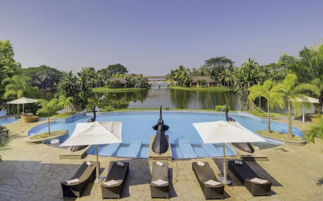 Radisson Plaza Resort & Spa