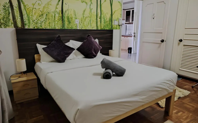 Natol Homestay-Riverbank Suites High Rise City Centre – Guest Rooms – Kuching