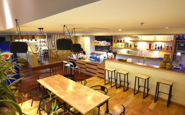 Ease Hostel