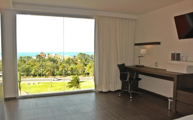 Real Inn Cancún
