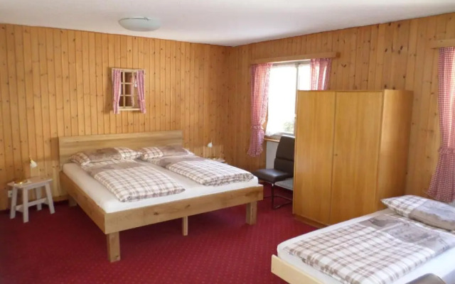 Hotel Mira