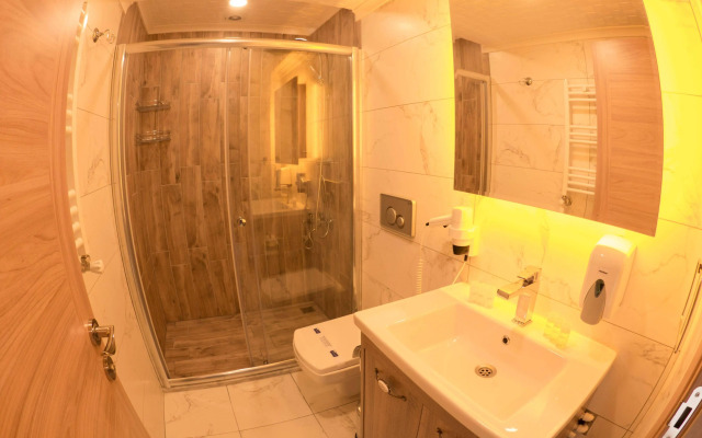 Elif Inan Hotel
