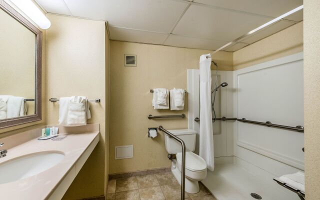 Clarion Hotel - Cincinnati North