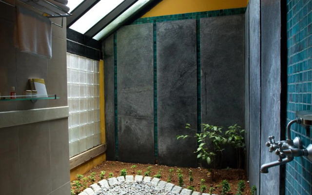 Tea Bungalow