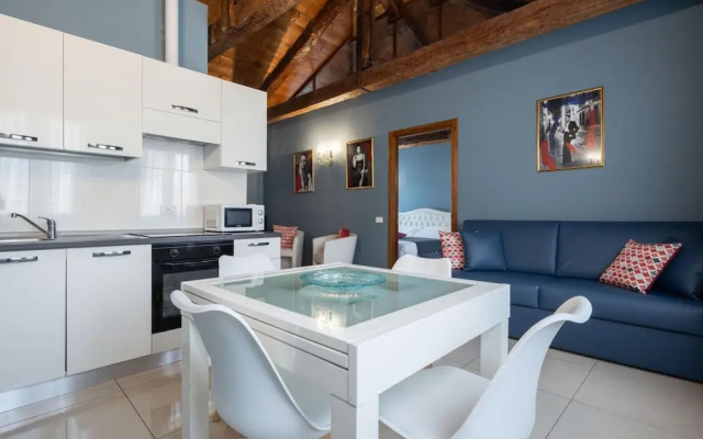 Vivaldi Suite Apt 2 in Venecia