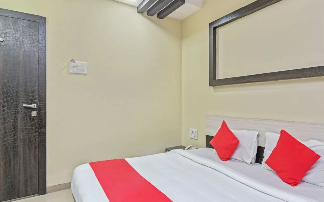 Shree Krishna Palace by OYO Rooms