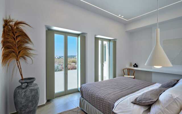 Monogram Travel Paros